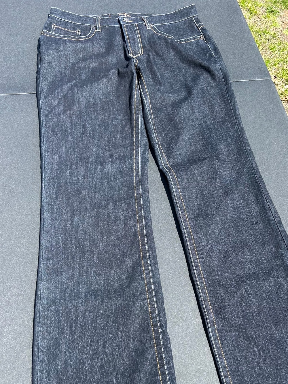 Y2K Dark Straight-Leg Jeans with Gold Stitching